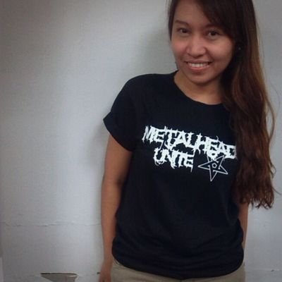 ayadiwata's profile picture. kamusta naman yung paa sa header?