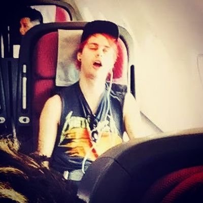 Yowlean's profile picture. 5sos are my awesomest dudes! ✌