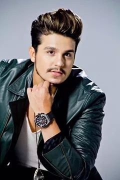Fã Clube oficial Princesas do Luan RJ .  
Presidente: Nathany               
             Vice Presidente: Cassiane..
 Pois Só Quem Sonha Consegue Alcançar ⇨ A