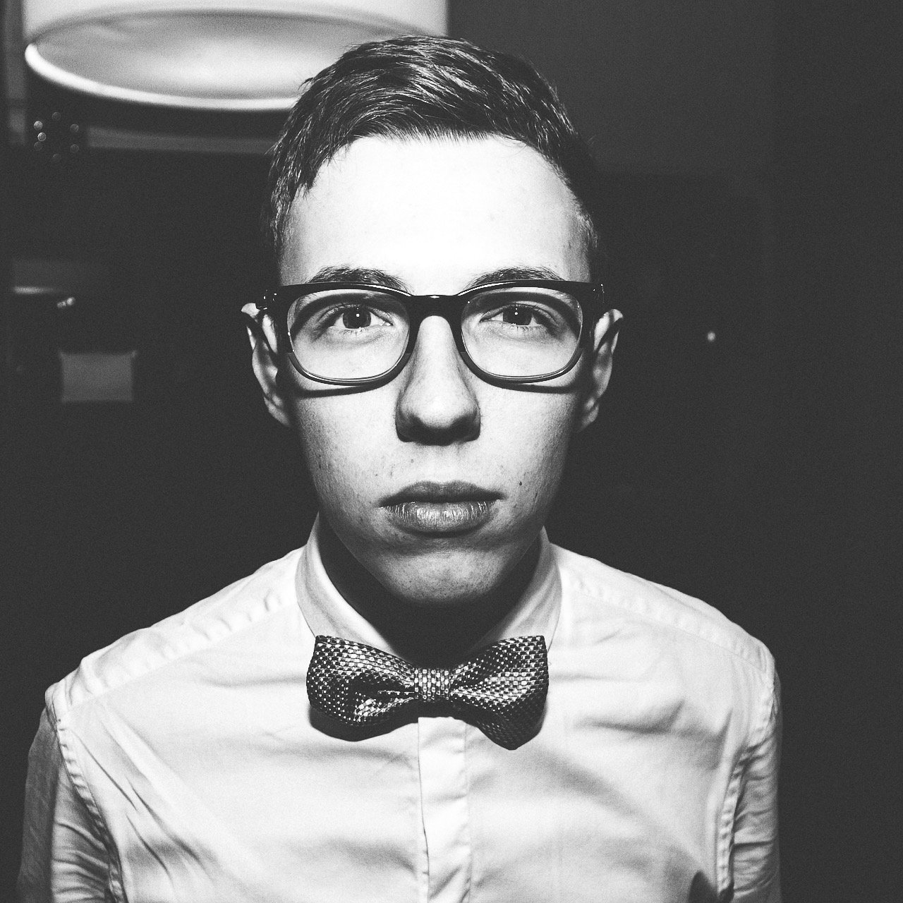 Young DJ - Producer /// Booking : junmarl.be@gmail.com