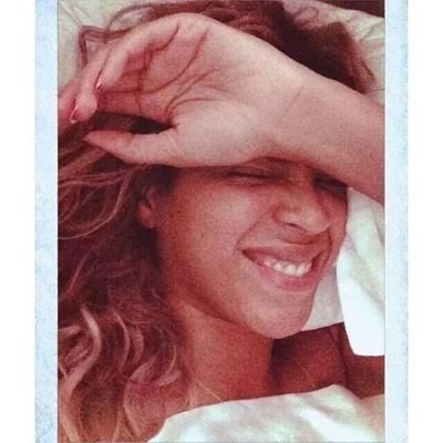 Quando Deus Criou Um Anjo Pensou Em Vocé @beyonce. Sempre Estarei Com Vocé Minha #Rainha.  https://t.co/GaVAA5535O