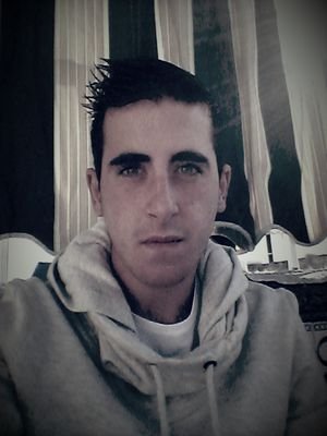 19.Componente de la CC.TT Expiracion de Jaen.Aficionado a la buena musica- Antes de criticar mi vida mira que la tuya sea un ejemplo a seguir-Green eyes:)