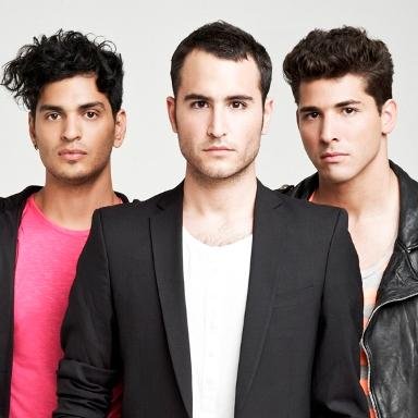 Twitter dedicado al grupo mexicano @ReikMx. Apoyando incondicionalmente a @juliuoreguia, @bibimarin y @chuinavarro ♥