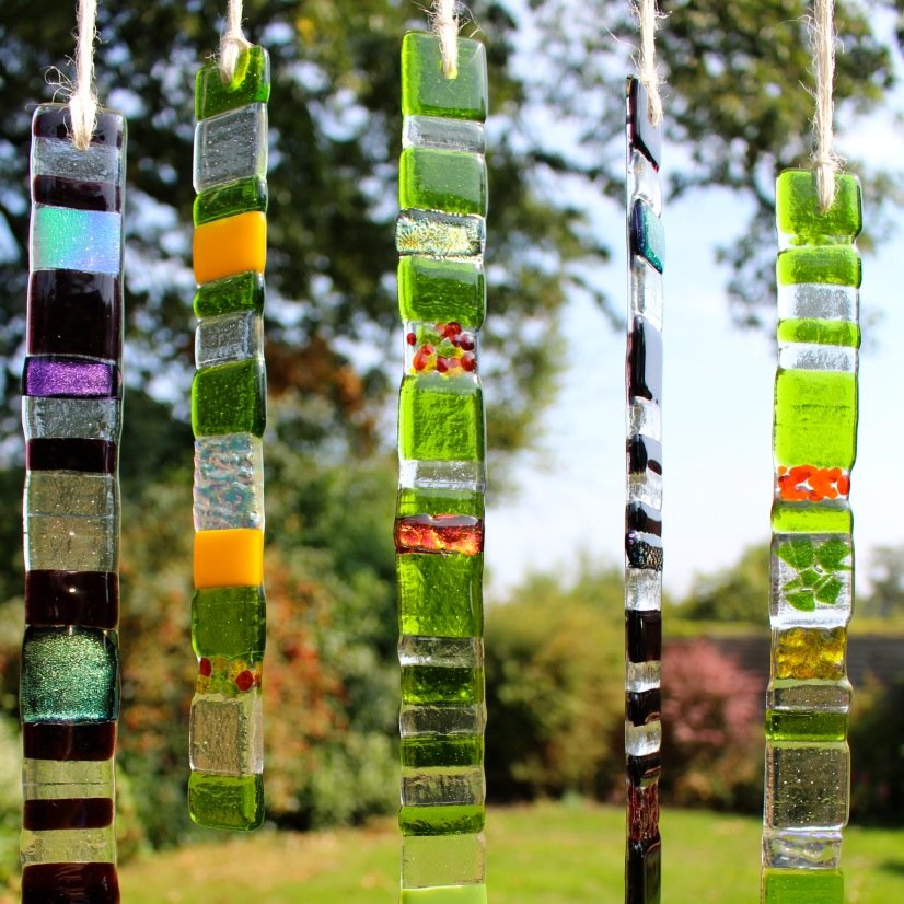 Fused glass artist and dreamer of lovely things.