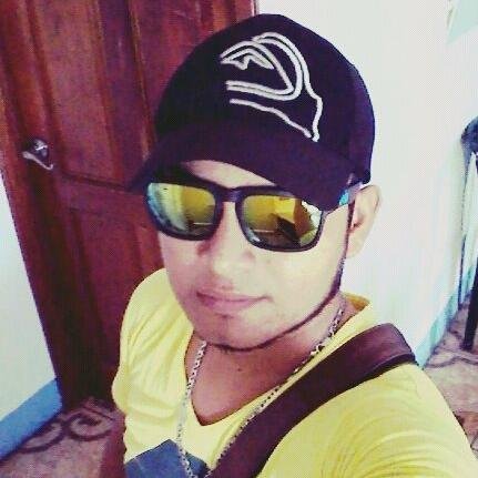 yimygarcia1's profile picture. ♥♪Descubrirás que cuando caes, a veces son las personas que menos te lo  esperas los que te ayudan a levantarte de nuevo ♪♥♪  ♪♥♪ ßßριη: 294D2AFA ♥♪♥♪