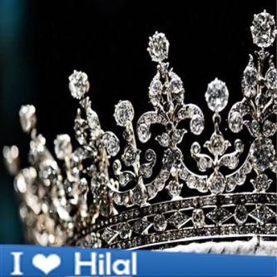 ‏‏‏لم اُخلق امرأة ليكسرني رجل 
خُلقت امرأة لأنجبك واربيك  وأجعلك رجل ..5/5