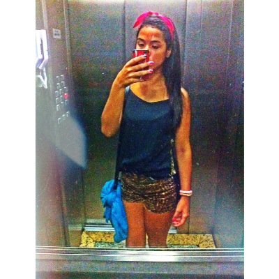 Cara de santa , ela tem a manha ..
