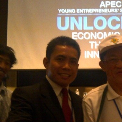 Taufik_T's profile picture. Differences is another word of beautiful ... 
Each of us naturally different, that differences make us equal ...
Let's communicate with words of wisdom ...