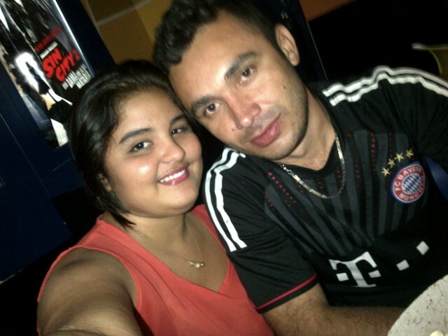 Futura Comunicadora Social:$amante del cine  Venezolano! amo a mi familia mas que a mi vida:3 Mi meta es graduarme y conseguir un buen trabajo!