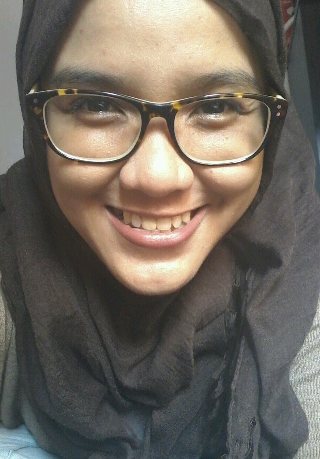 Simple. Never Give Up. Be the Best. Love Allah, Pap and Mom. Through this crazy life with my @bi2mj. Have Many Wonderful Dreams.