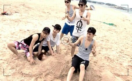 linzxabeth_93's profile picture. I cannot sign in with my previous account
@kimlinzxabeth93 I don't exactly know why tho and so I created this new account :)