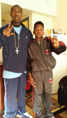 all about money music and family...
all about making hits no weak shit feel me
download  THE MACKVOL 1  for free now
http://t.co/qXTUINasHM #HELLO!!!