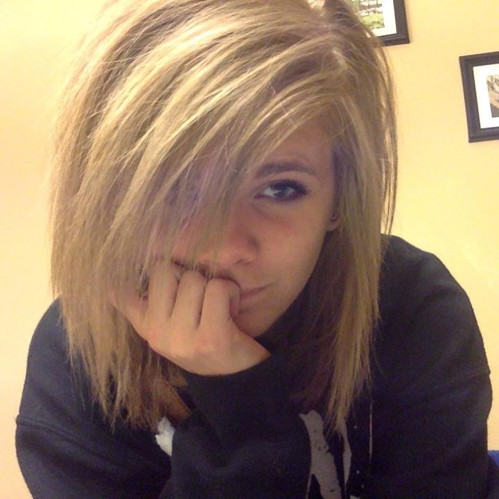 maybellmonster2's profile picture. 