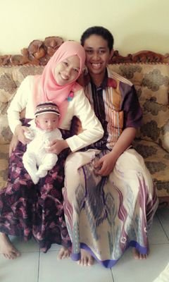 i am a midwife and lovely wife of @gobloge
