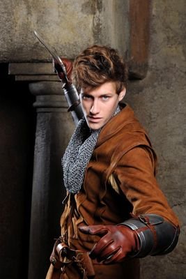 16, cazador de Gryfindor, fan de Hendrix e hijo de muggles a mucha honra
#FirstWizardingWarRPG
