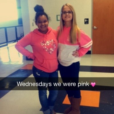 ErinErinpaige2's profile picture. 