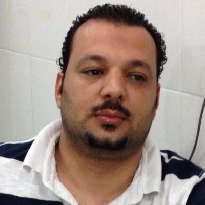 : عندما تحب شخصا من قلبك لا تتغير مشاعرك تجاهه حتى لو تكررت أخطاءه لان العقل هو الذي يغضب أما القلب فيبقي مليئا بالحب