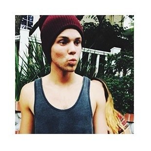 Follow my main acc @tbhxlashton