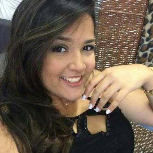 17, filha do Criador. Modelo fotográfica, acadêmica de Engenharia de Produção e mãe da princesa Ísis!