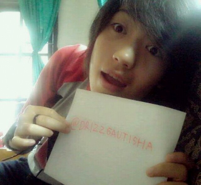 Fansbase from Solo.  Always support @drizzgautisha . For info: 087835613550