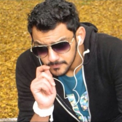 أنا رجل يهلوس كثيراً وينام قليلا ومزاجي جداً لذا لا تتابعني كي لا تصاب بالإرهاق ،،!