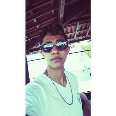 Simpático, Divertido, Carismático, Apaixonado !