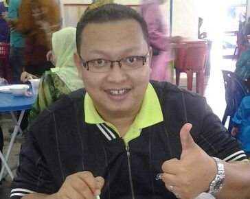 syihan1983's profile picture. 