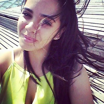 ...errar é humano, perdoar é amor!                  Acadêmica de Letras, Língua Portuguesa na Universidade Estadual Vale do Acaraú-UVA. ✌