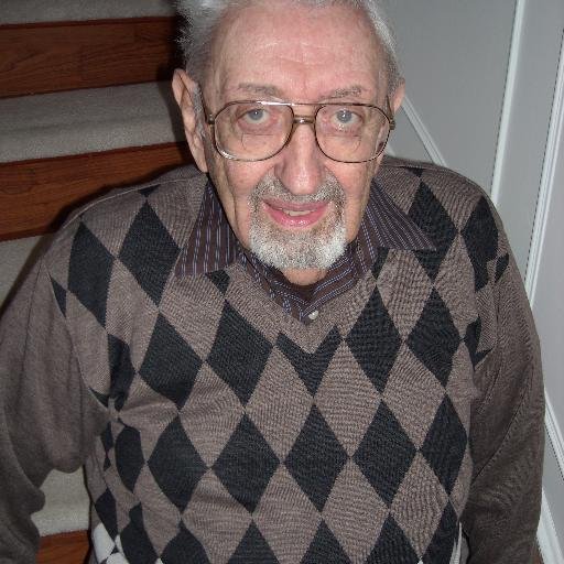 EarlSmith4's profile picture. 