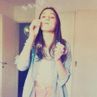 ¿Caro? En matemática: mi solución En Química: mi reacción En Historia: Mi Princesa En Mi Mi Mundo| Mi 2 Cuenta @FansDeTiniiArg Seguime!