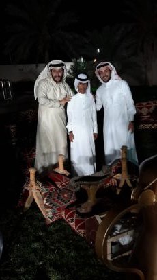 رضا الله ثم رضا الوالدين اعشق الرياضة ولست متعصب و اعشق الالقاء و اتشرف لمتابعتك لي 
insta : F8._