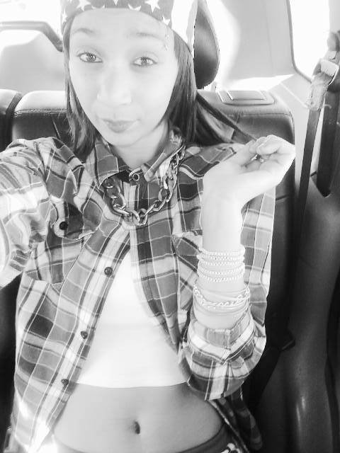 I'm Seen As QUEEN`Z Babe. A YOUNG that's mainly considered as enjoying myself & never forgetting the best. I'm #SouthAfricanOriginally:P , Soon thee **WORLD**