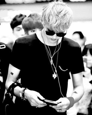 [RP] Wu Yifan - 吴亦凡 mature content. kim_kamjong94 mine