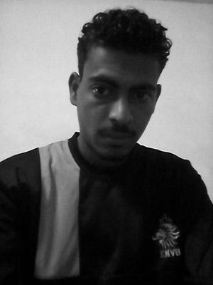 للعطر صوت يهمس