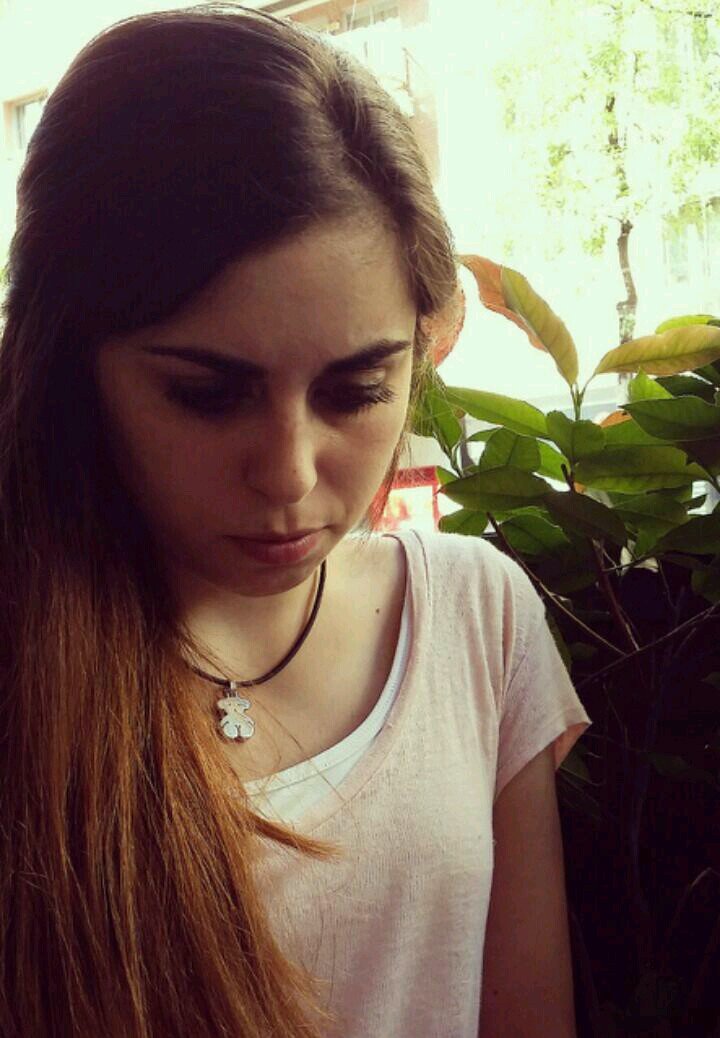 Enfermera   
                                    
``Hagas lo que hagas, hazlo bien´´