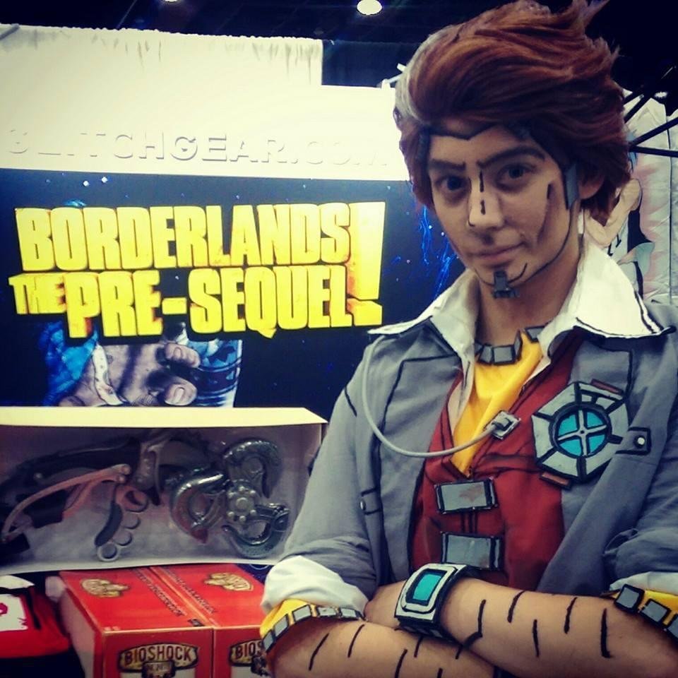 A cosplayer and gaming enthusiast diving headfirst into the industry!