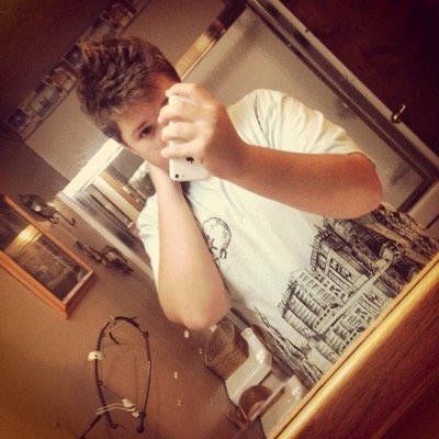 too_legit__'s profile picture. lol this is Twitter