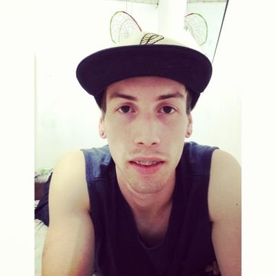 Viva a vida como se o mundo  fosse  acaba amamha!!!