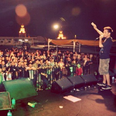 True Seeker | bernyanyi untuk @visionary_hc . |PRAY AND BELIEVE.LET GOD DO THE REST|