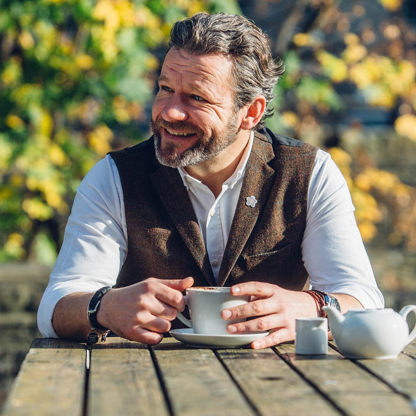 Using the power of coaching to help you gain clarity on your dating style and how to stay authentic.