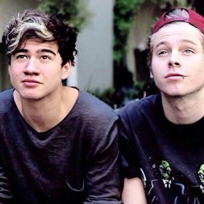 #vote5sos