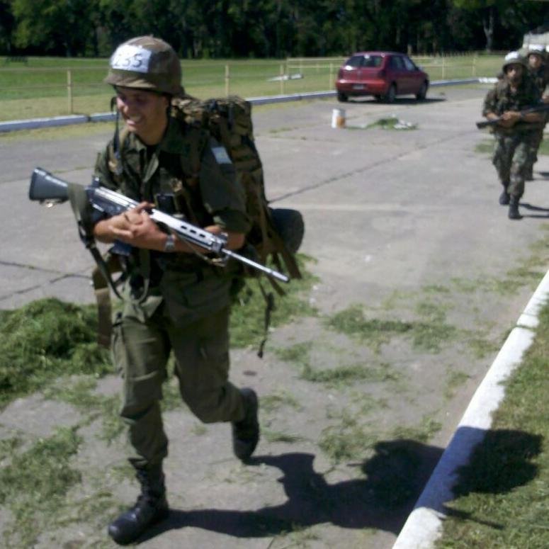 CaproI's profile picture. De Puan, actualmente en Buenos Aires... hincha de River Plate  /CMN/