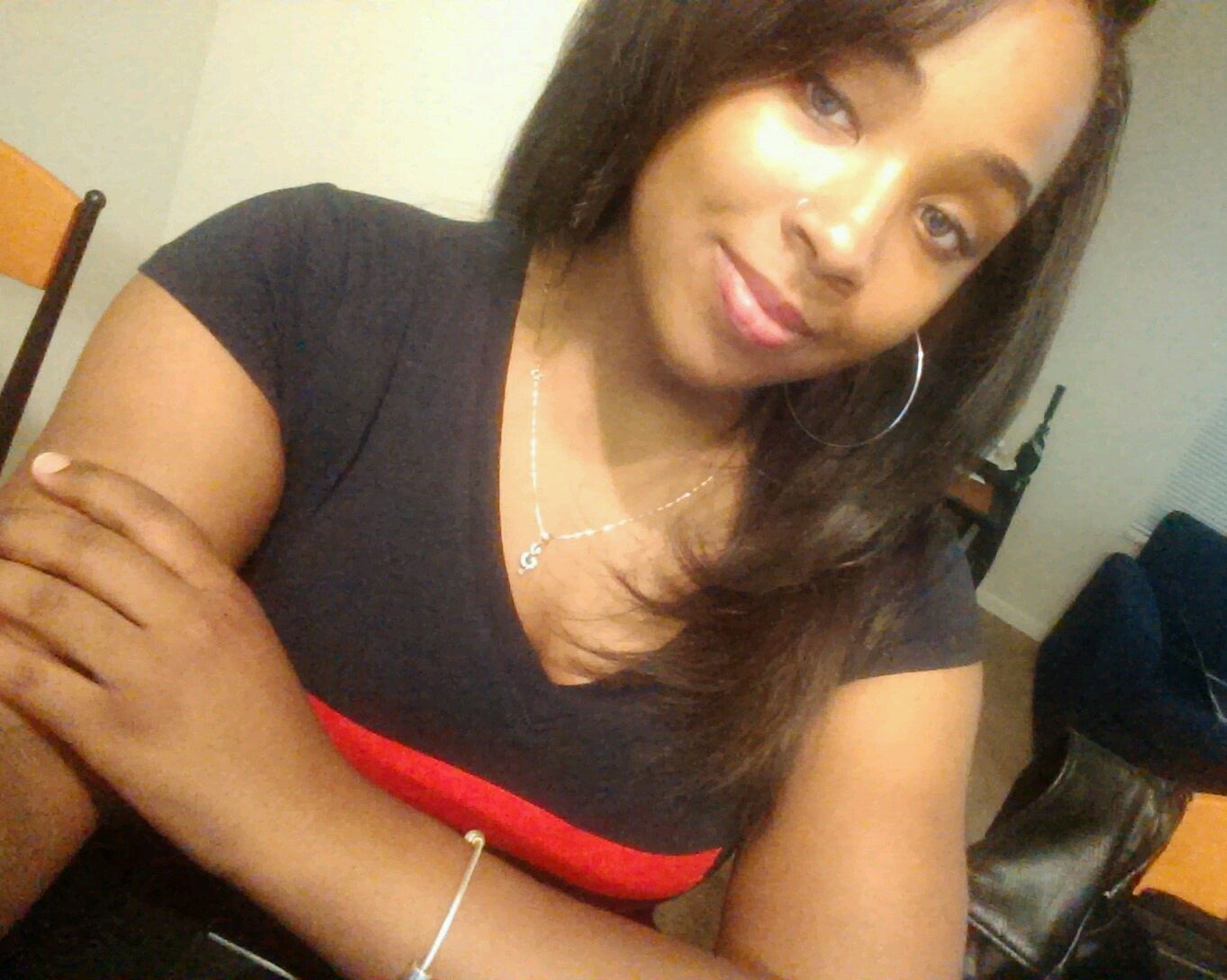 Junior attending Bowling Green State University. A sophomore Architect Major/Queen making things happen.