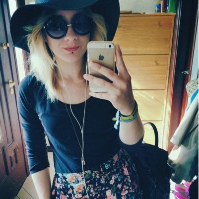 Hi. I'm Emily.