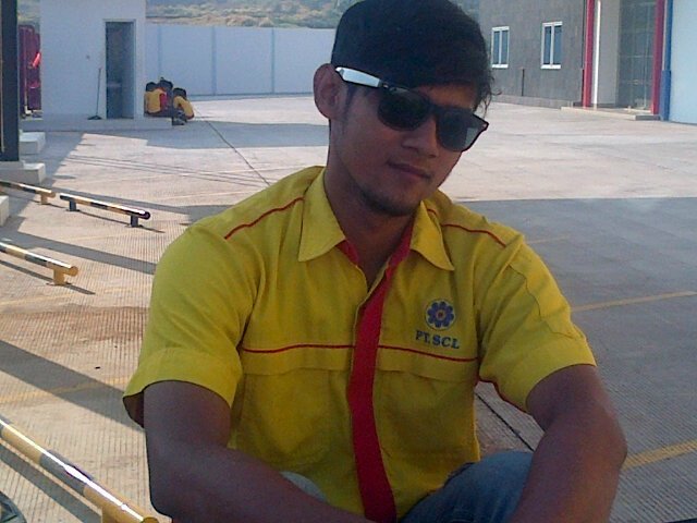 Gua nyari orang yg bisa ngerti in gua,itu aja cukup ko ni bm gua 25C3B5B6invite ya.