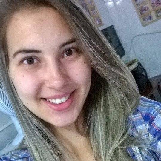 Não há estrada longa quando há algo que se busca. (;
