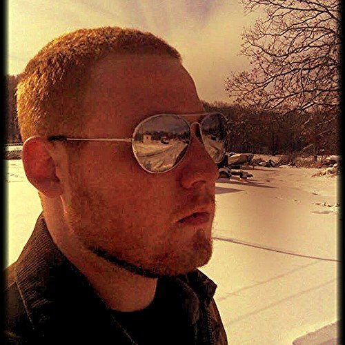 DCSRockabilly's profile picture. Front man/lead singer of Hard Rock/ Alternative band Surface Damage. Super patriot.