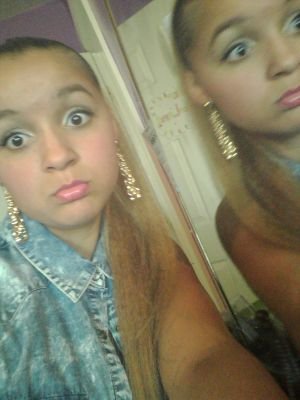 I LOVE christmas
best friend:Amyah 
#single