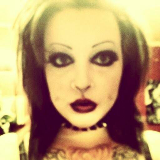 cigarettes ♥
jagermeifter ♥
tattooed ♥
pierced ♥
Grave-robbing, Taxidermy & Mustaches
