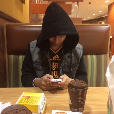 shahzel_addatu's profile picture. 